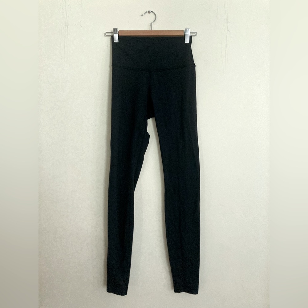 Lululemon size 6 black wundertrain leggings.